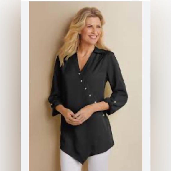 Soft Surroundings Tops - Soft Surroundings Black Tencel V-Neck Tunic in Black 
Size X-Small